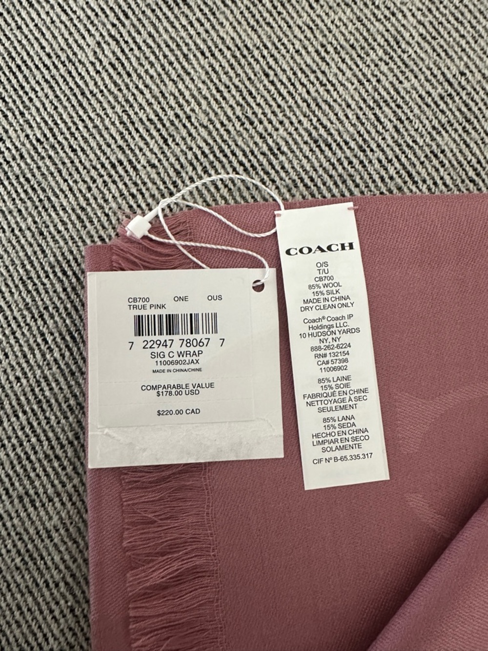 NWT Coach Women's Signature Wrap Fringe Patterned Scarf CB700 True Pink - Picture 2 of 6